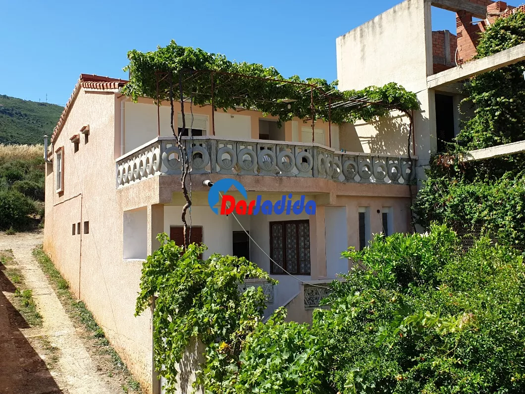 Location vacances Villa F5 Village Tizouyar Ait Mendil At Ksila Bejaia