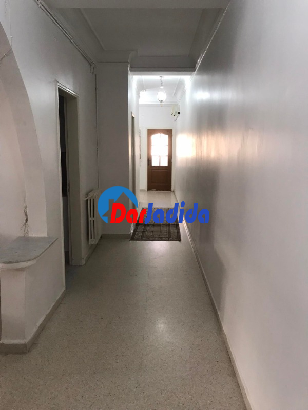 Location Appartement  Annaba