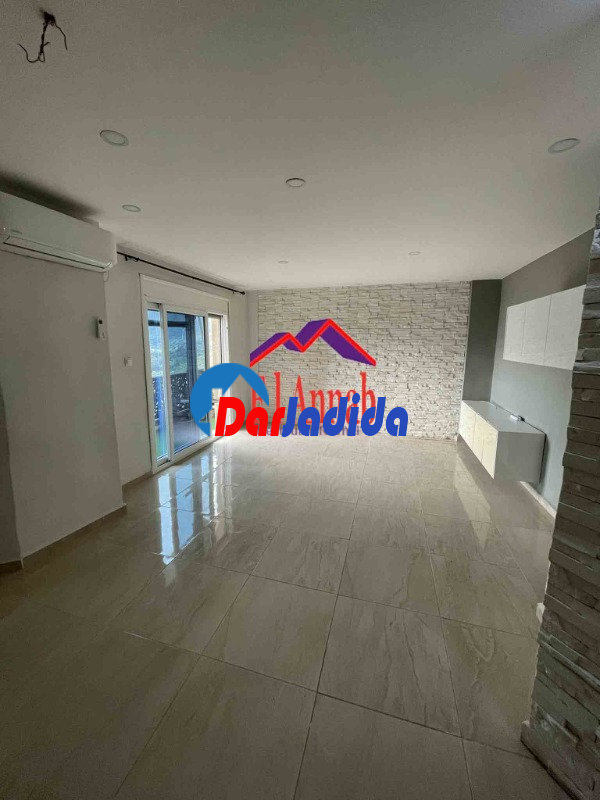 Location Appartement F4 Annaba