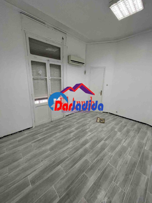 Location Appartement F6 Annaba