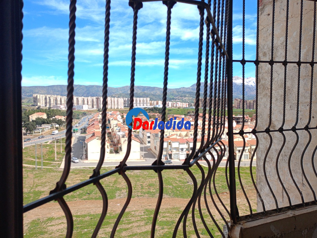 Vente Appartement  Bouira