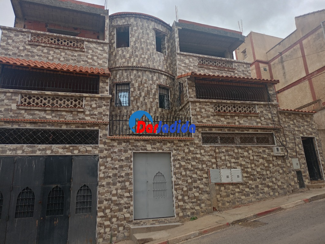 Location Niveau de villa  Bouira