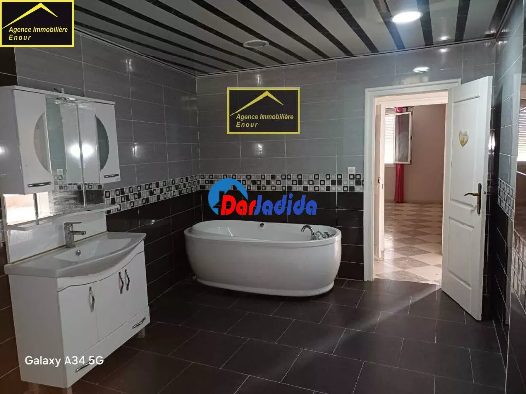 Location Appartement F4 Bejaia