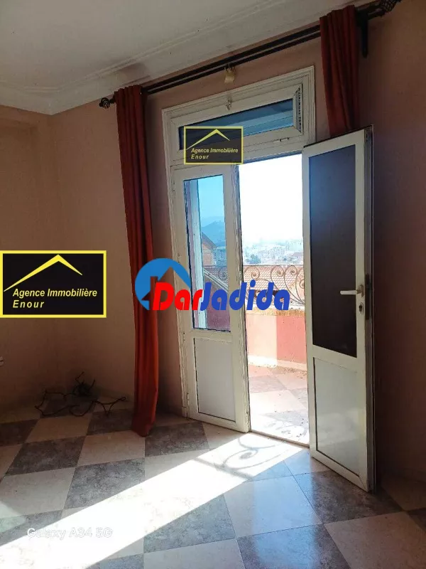 Location Appartement F4 Bejaia