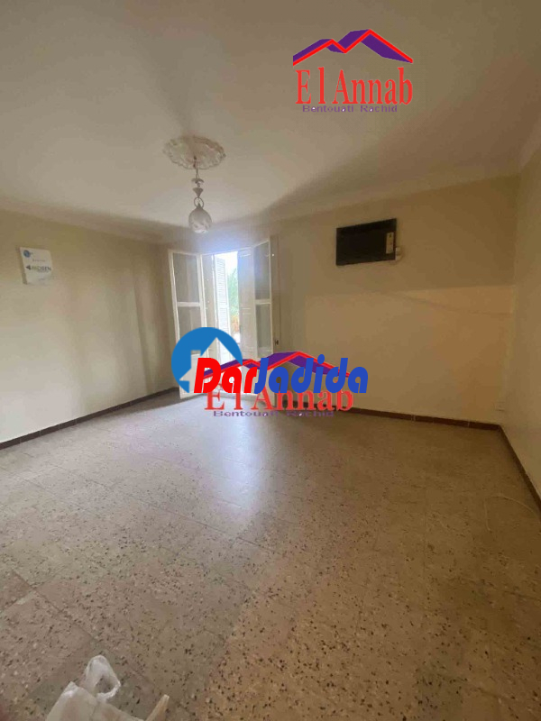 Location Appartement F4 Annaba