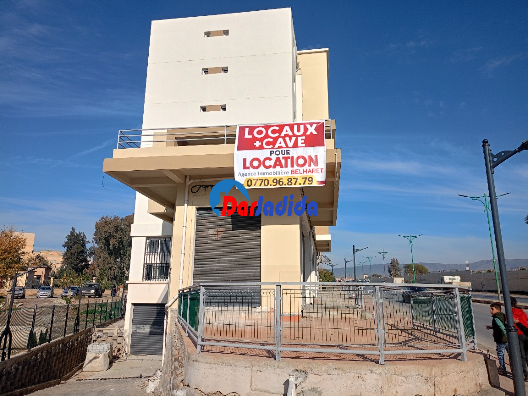 Location Local  Bouira