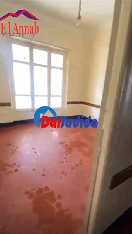 Location Appartement F4 Annaba
