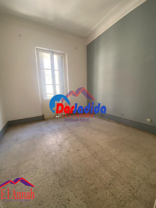 Location Appartement  Annaba