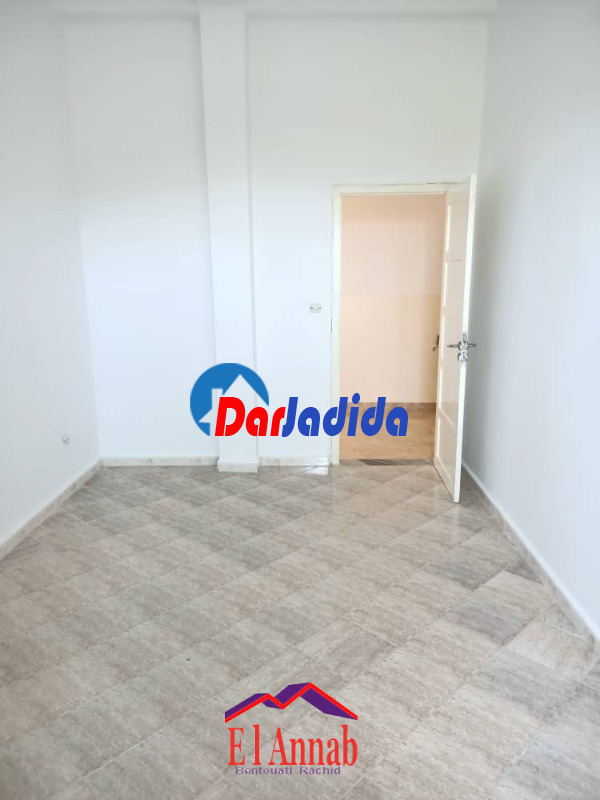 Location Appartement F4 Annaba