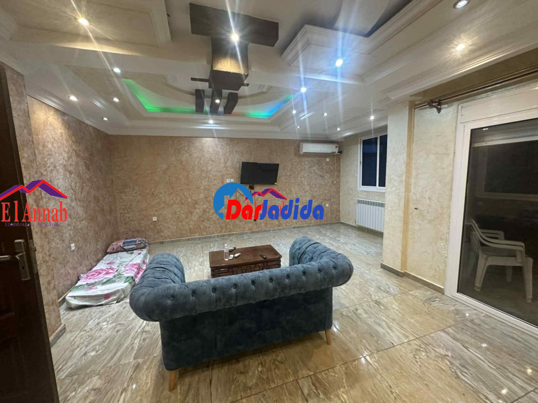 Location Appartement F4 Annaba