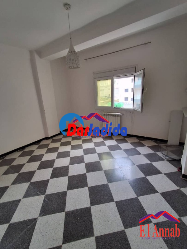 Vente Appartement  Annaba