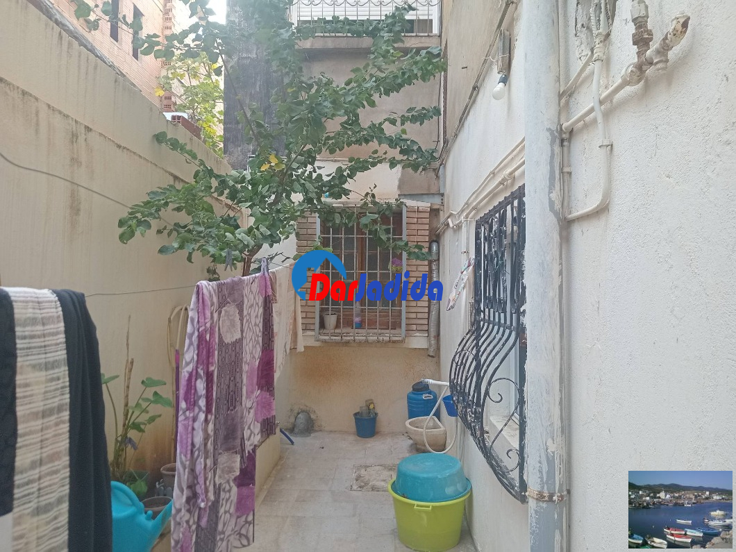 Vente Villa F10 ou +  Alger
