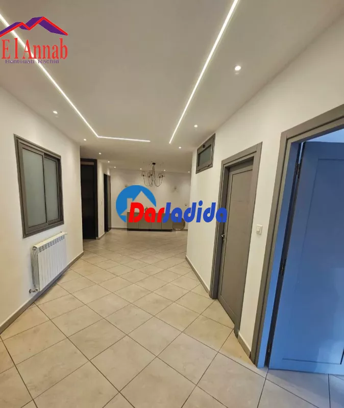 Location Appartement F5 Annaba