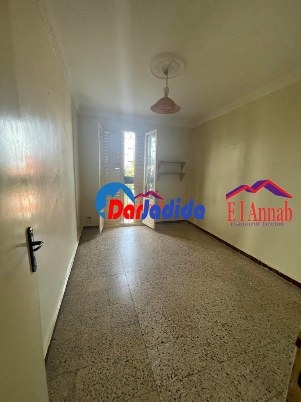 Location Appartement F4 Annaba