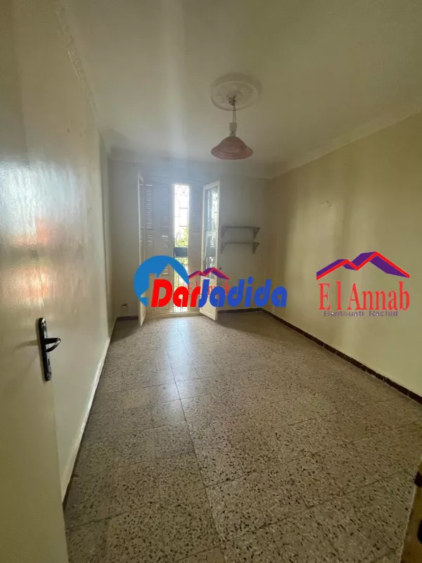 Location Appartement F4 Annaba