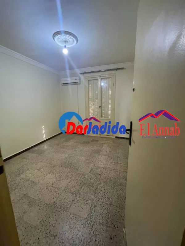 Location Appartement F4 Annaba