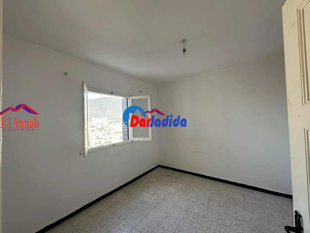 Vente Appartement F4 Annaba