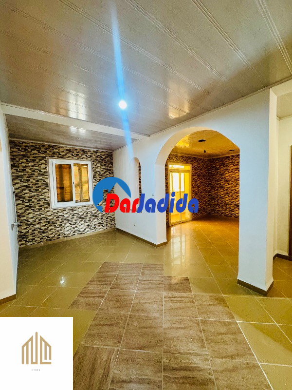 Location Villa F10 ou +  Alger