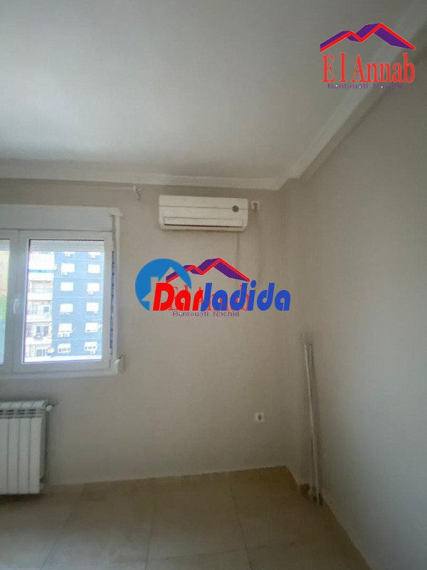 Location Appartement F4 Annaba
