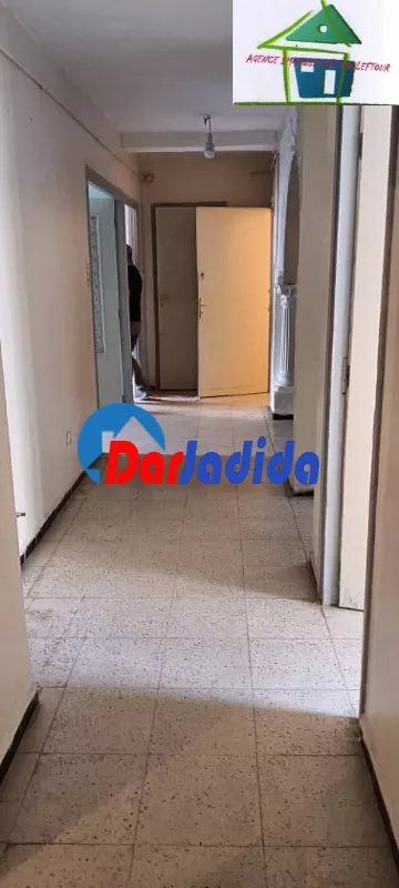 Location Appartement F4 Annaba