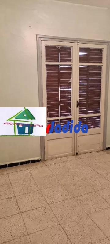 Location Appartement F4 Annaba