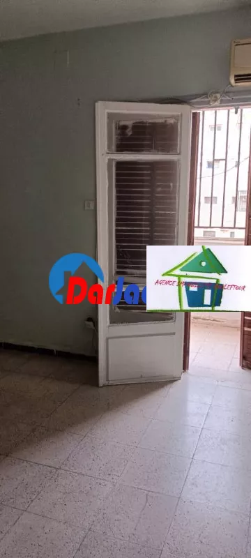 Location Appartement F4 Annaba