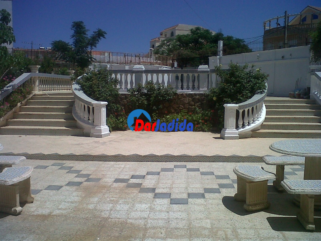 Vente Villa F10 ou +  Alger