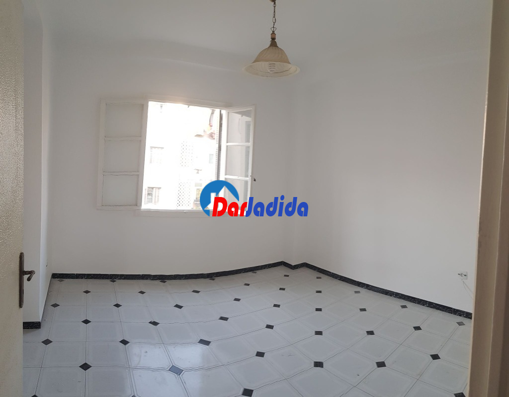 Location Appartement F4 Bejaia