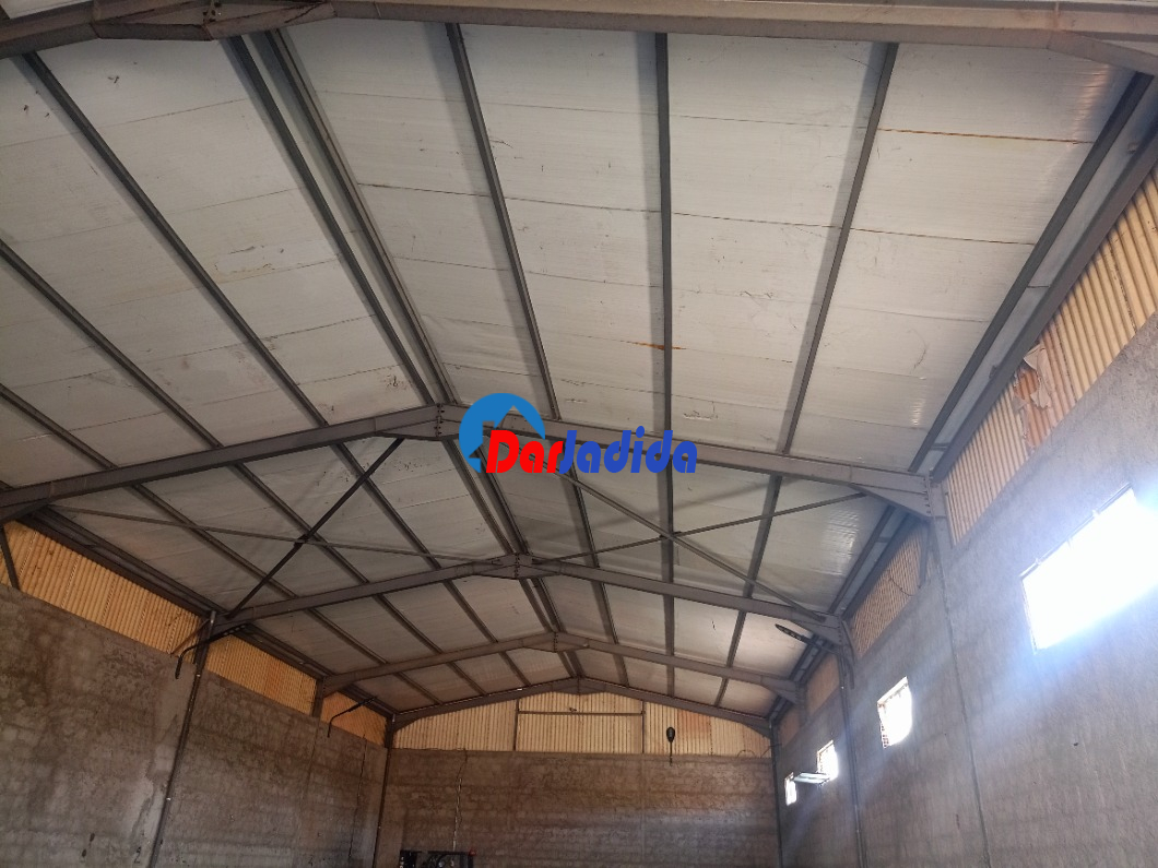 Location Hangar  Bouira