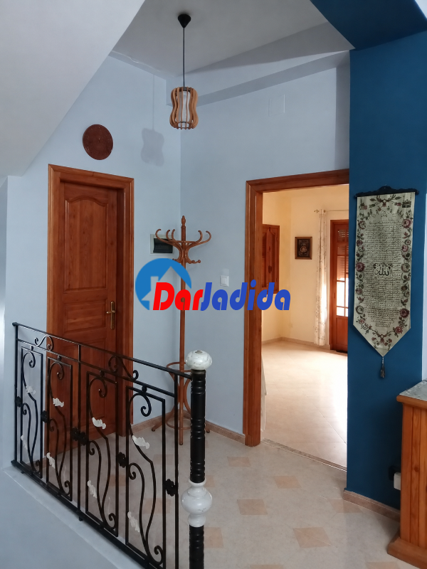 Vente Villa F10 ou +  Tipaza